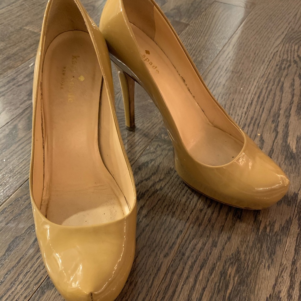 Kate Spade Nude Pumps